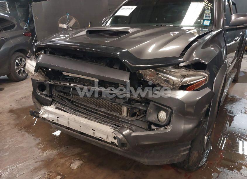 Photo 6 of 2018 Toyota Tacoma TRD SPORT (VIN 3TMCZ5AN9JM135891)