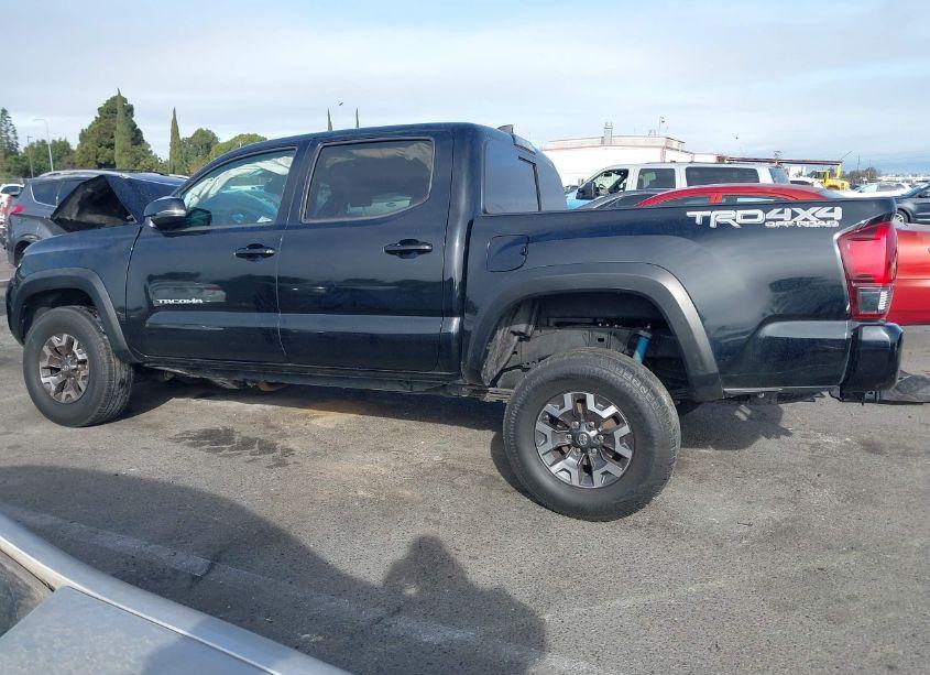 Photo 13 of 2019 Toyota Tacoma TRD OFF ROAD (VIN 3TMCZ5AN9KM193792)