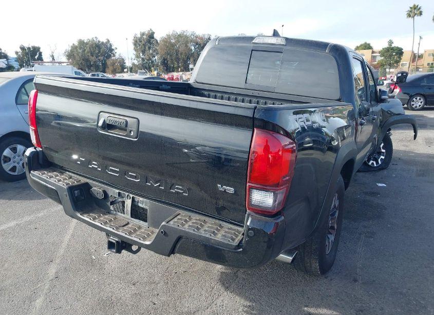 Photo 4 of 2019 Toyota Tacoma TRD OFF ROAD (VIN 3TMCZ5AN9KM193792)
