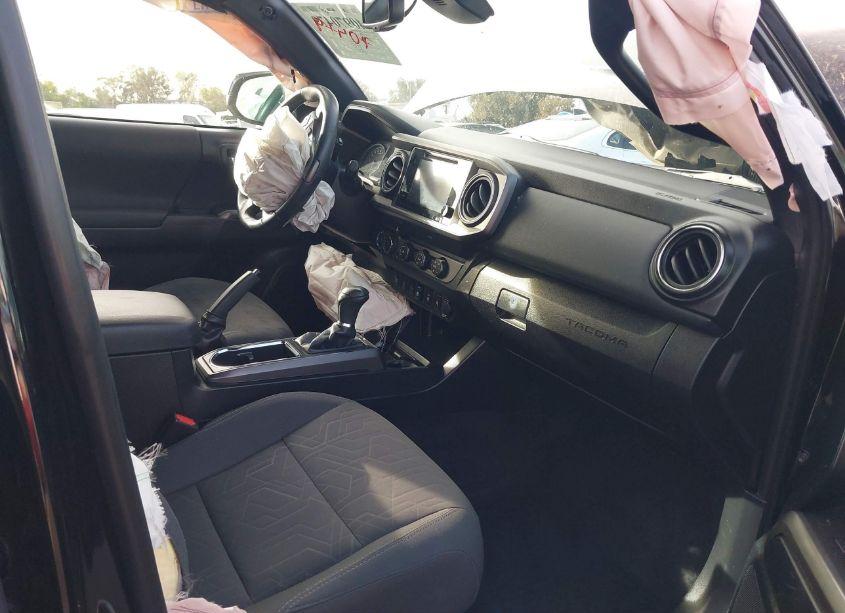 Photo 5 of 2019 Toyota Tacoma TRD OFF ROAD (VIN 3TMCZ5AN9KM193792)