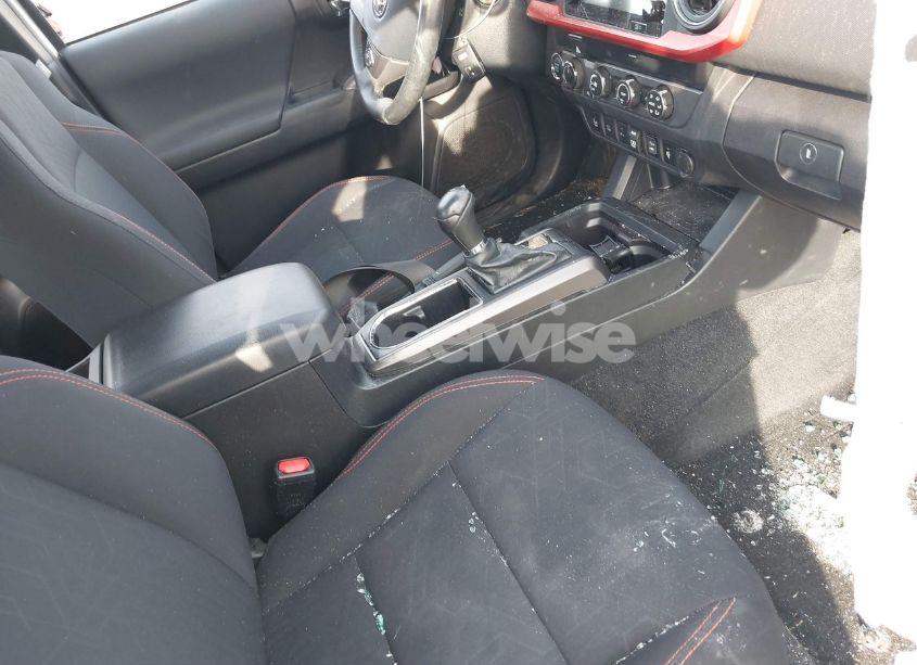 Photo 5 of 2019 Toyota Tacoma TRD SPORT (VIN 3TMCZ5AN9KM211188)