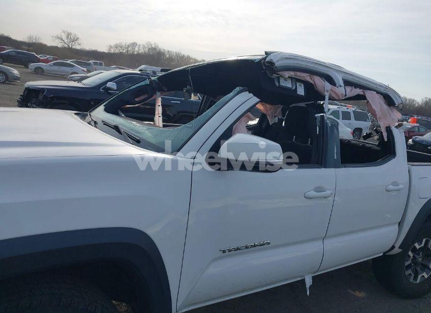 Photo 6 of 2019 Toyota Tacoma TRD SPORT (VIN 3TMCZ5AN9KM211188)