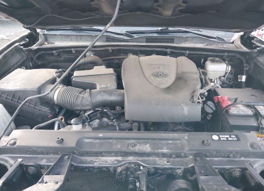 Photo 10 of 2019 Toyota Tacoma TRD OFF ROAD (VIN 3TMCZ5AN9KM271326)