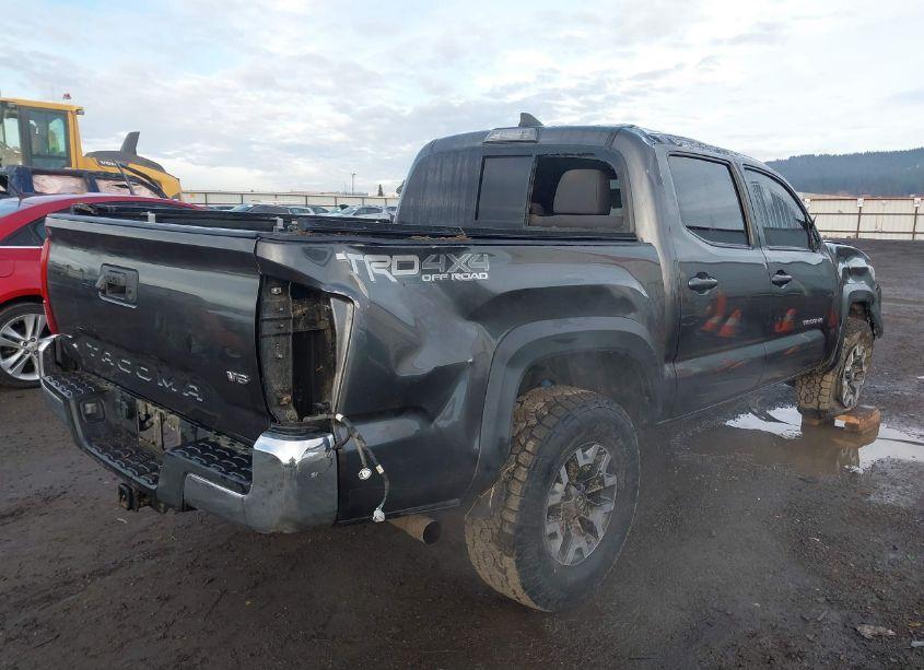 Photo 4 of 2019 Toyota Tacoma TRD OFF ROAD (VIN 3TMCZ5AN9KM271326)