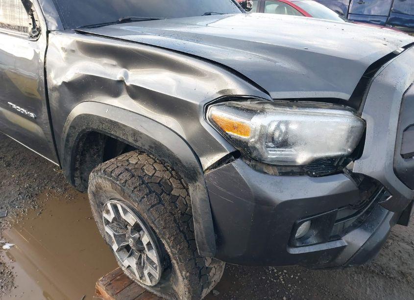 Photo 6 of 2019 Toyota Tacoma TRD OFF ROAD (VIN 3TMCZ5AN9KM271326)
