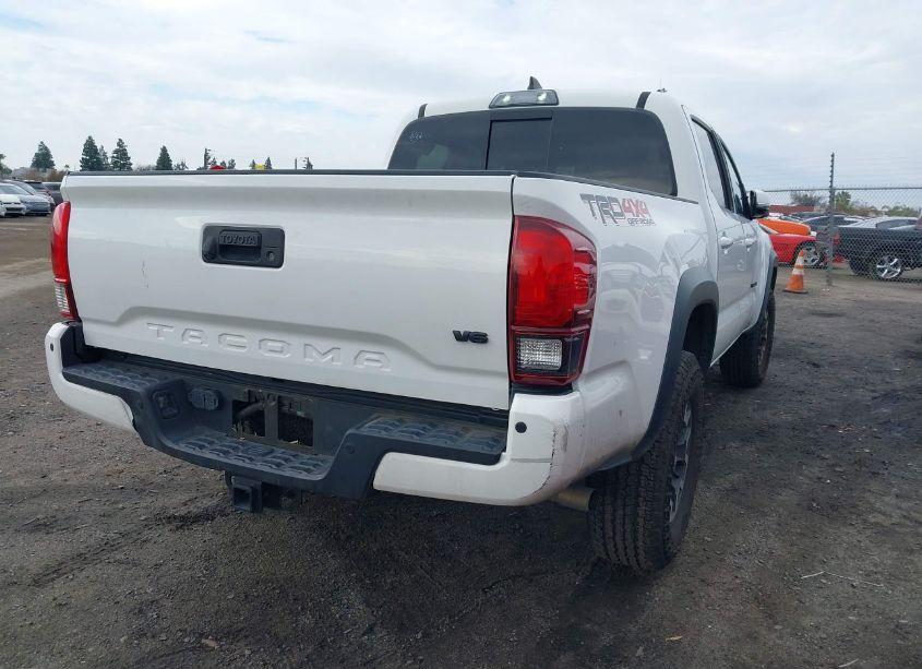 Photo 4 of 2019 Toyota Tacoma TRD OFF ROAD (VIN 3TMCZ5AN9KM287168)
