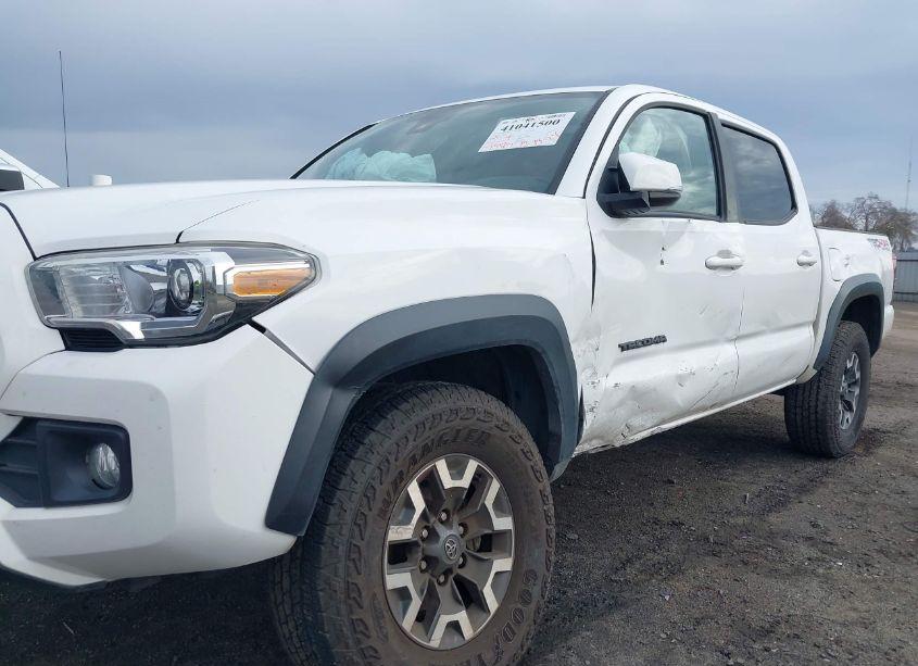 Photo 6 of 2019 Toyota Tacoma TRD OFF ROAD (VIN 3TMCZ5AN9KM287168)