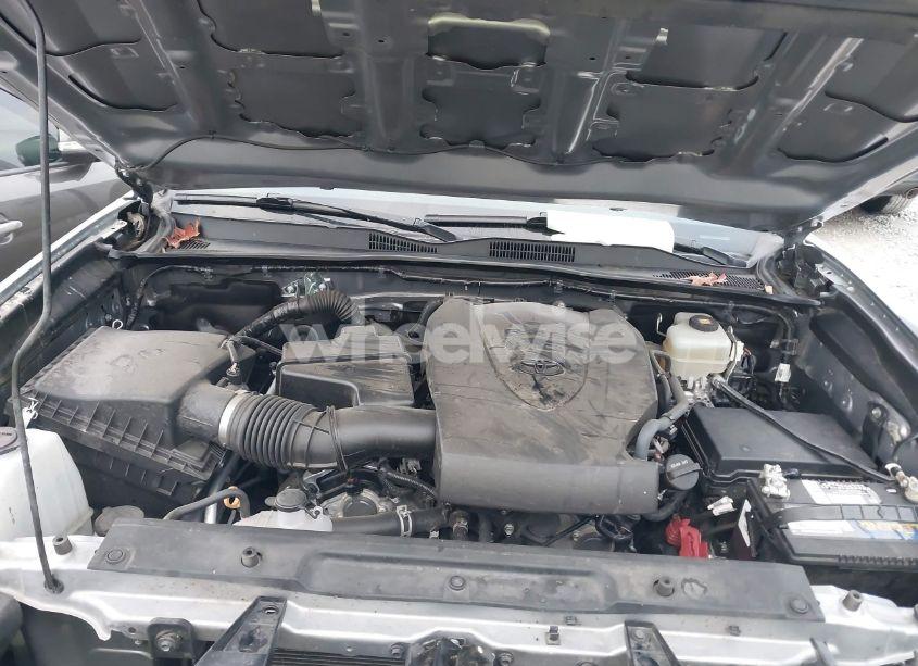 Photo 10 of 2020 Toyota Tacoma TRD OFF-ROAD (VIN 3TMCZ5AN9LM307954)