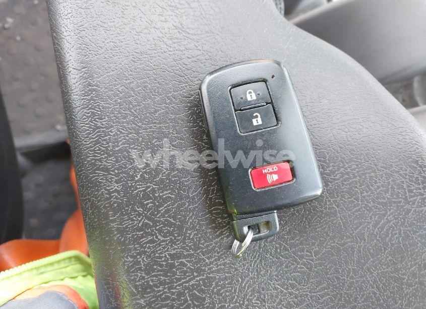 Photo 11 of 2020 Toyota Tacoma TRD OFF-ROAD (VIN 3TMCZ5AN9LM325094)