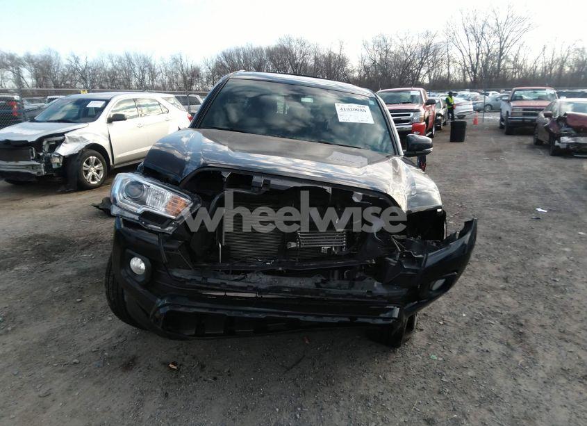 Photo 13 of 2020 Toyota Tacoma TRD OFF-ROAD (VIN 3TMCZ5AN9LM325094)