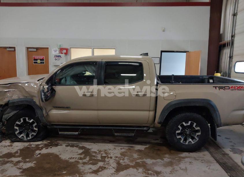 Photo 14 of 2020 Toyota Tacoma TRD OFF-ROAD (VIN 3TMCZ5AN9LM343532)