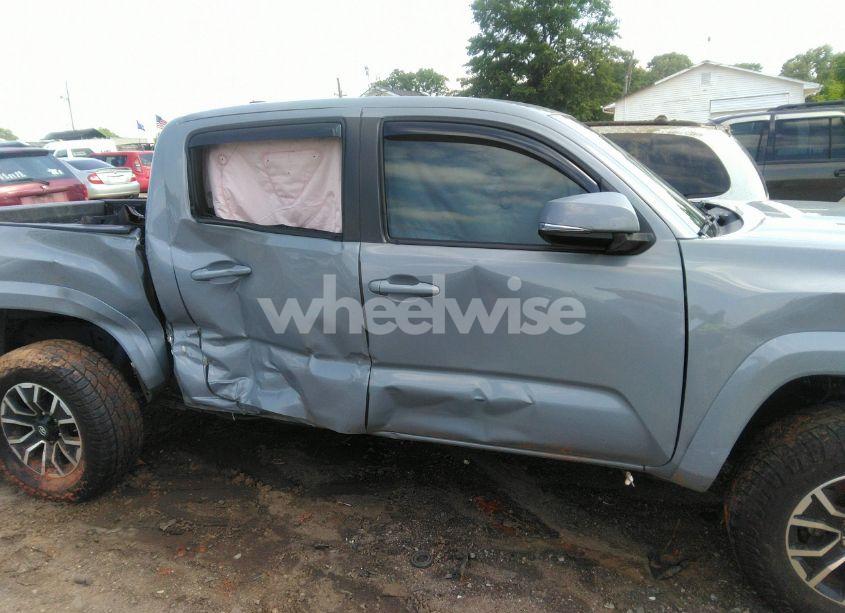 Photo 13 of 2021 Toyota Tacoma TRD SPORT (VIN 3TMCZ5AN9MM374071)