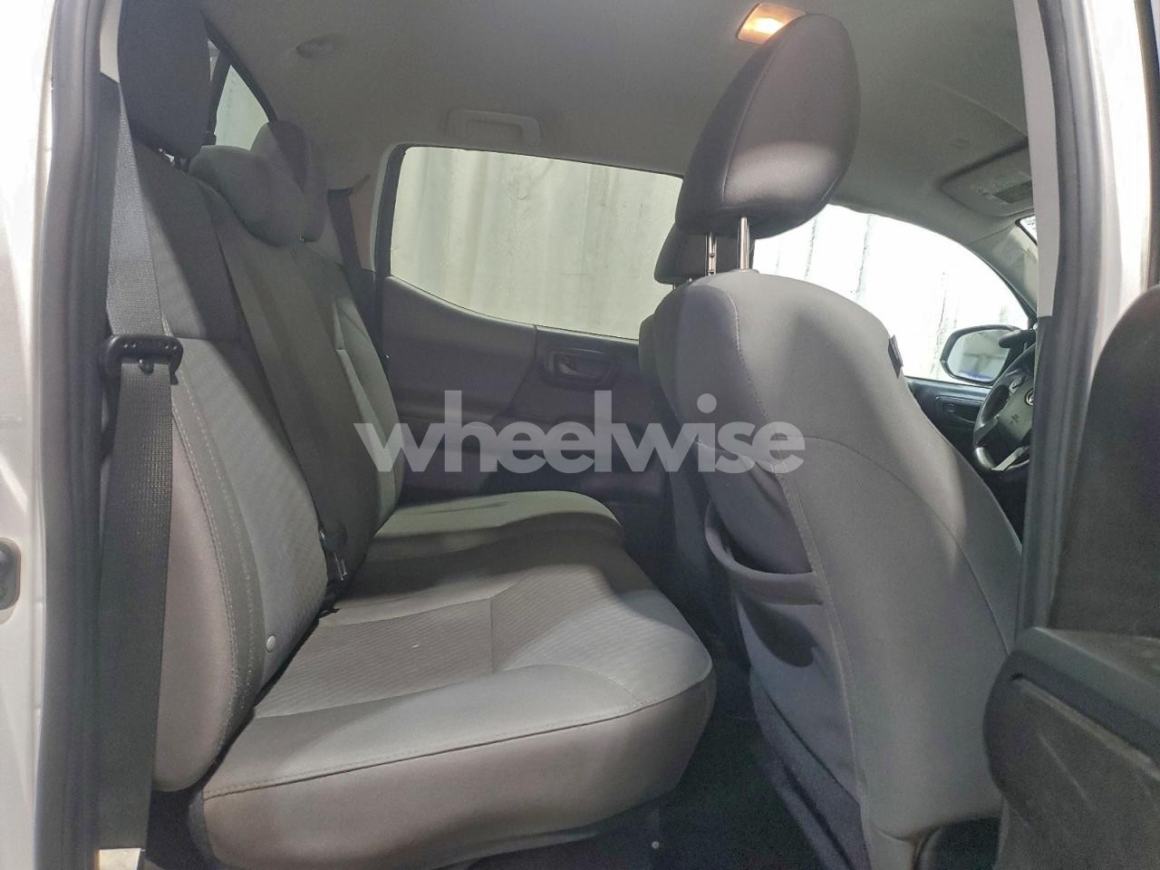 Photo 10 of 2021 TOYOTA TACOMA DOUBLE CAB (VIN 3TMCZ5AN9MM397673)