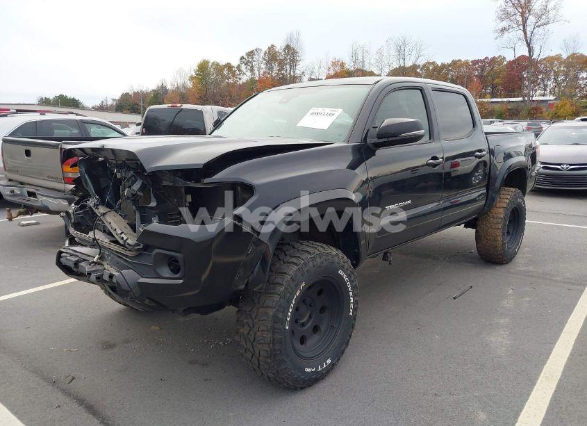 Photo 2 of 2022 Toyota Tacoma SR5 V6 (VIN 3TMCZ5AN9NM455492)