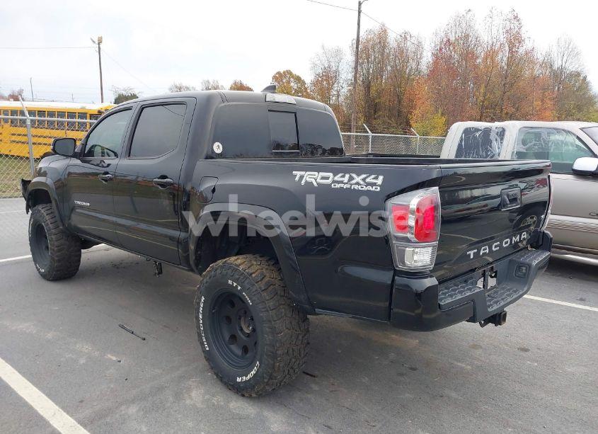 Photo 3 of 2022 Toyota Tacoma SR5 V6 (VIN 3TMCZ5AN9NM455492)