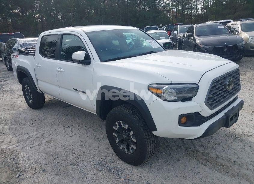 2023 Toyota Tacoma TRD OFF ROAD (VIN 3TMCZ5AN9PM547026) main photo