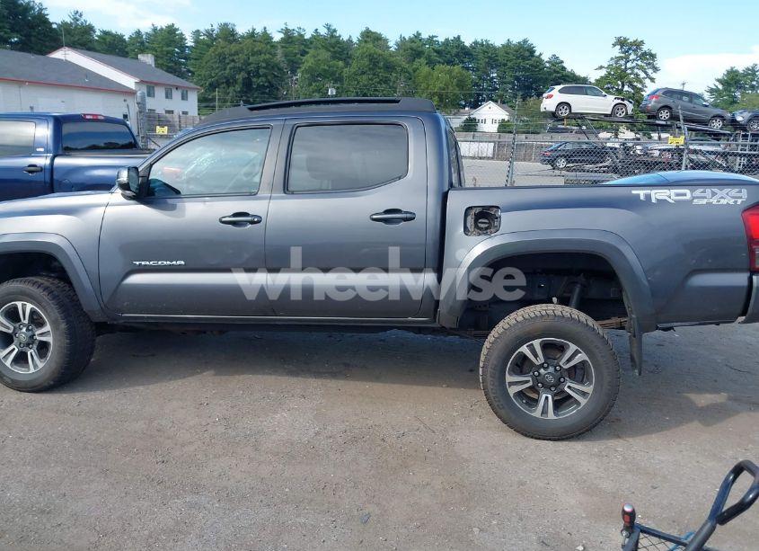 Photo 14 of 2016 Toyota Tacoma TRD SPORT (VIN 3TMCZ5ANXGM004705)