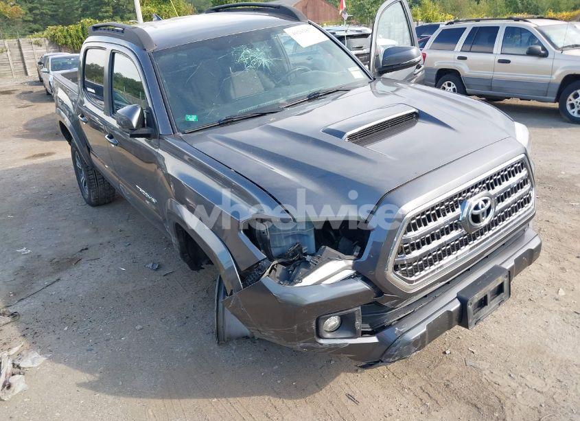 Photo 6 of 2016 Toyota Tacoma TRD SPORT (VIN 3TMCZ5ANXGM004705)
