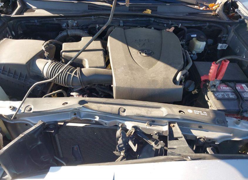 Photo 10 of 2016 Toyota Tacoma TRD SPORT (VIN 3TMCZ5ANXGM031337)