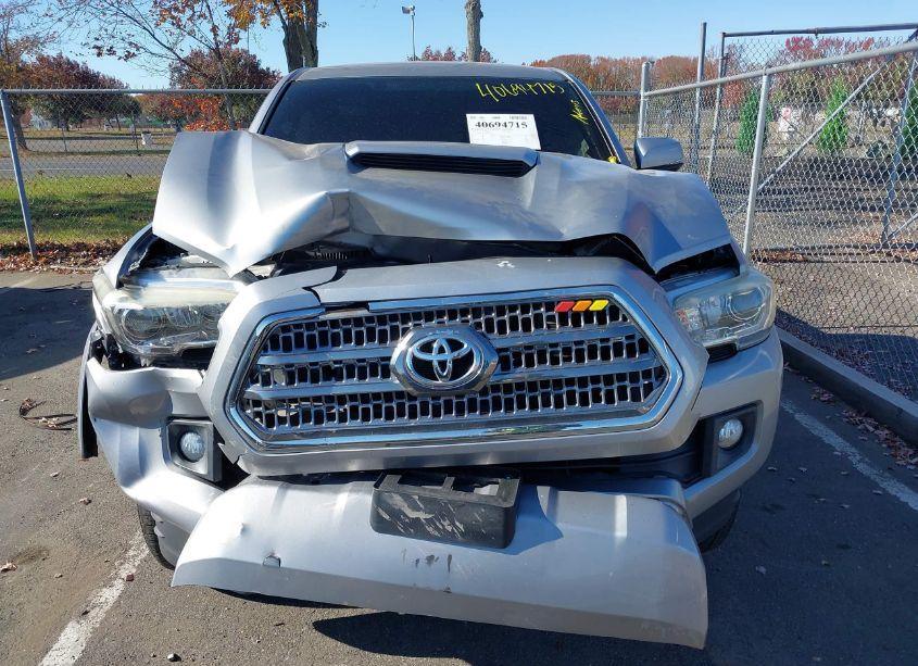 Photo 12 of 2016 Toyota Tacoma TRD SPORT (VIN 3TMCZ5ANXGM031337)