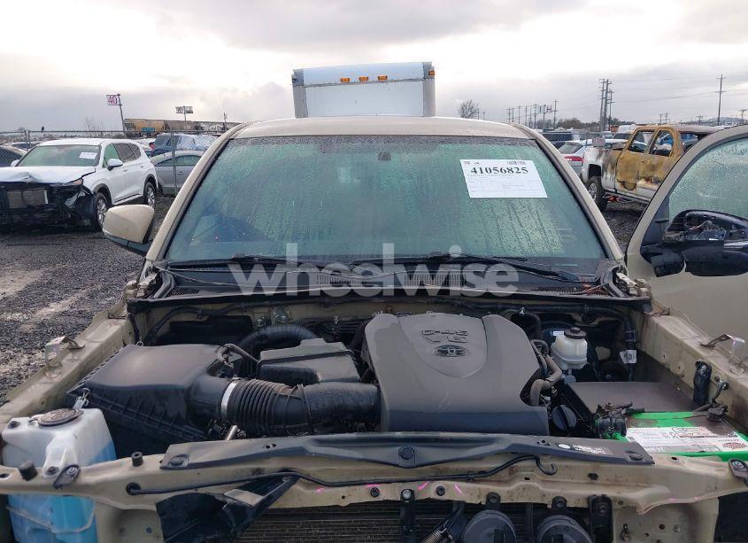 Photo 10 of 2017 Toyota Tacoma TRD SPORT (VIN 3TMCZ5ANXHM052920)