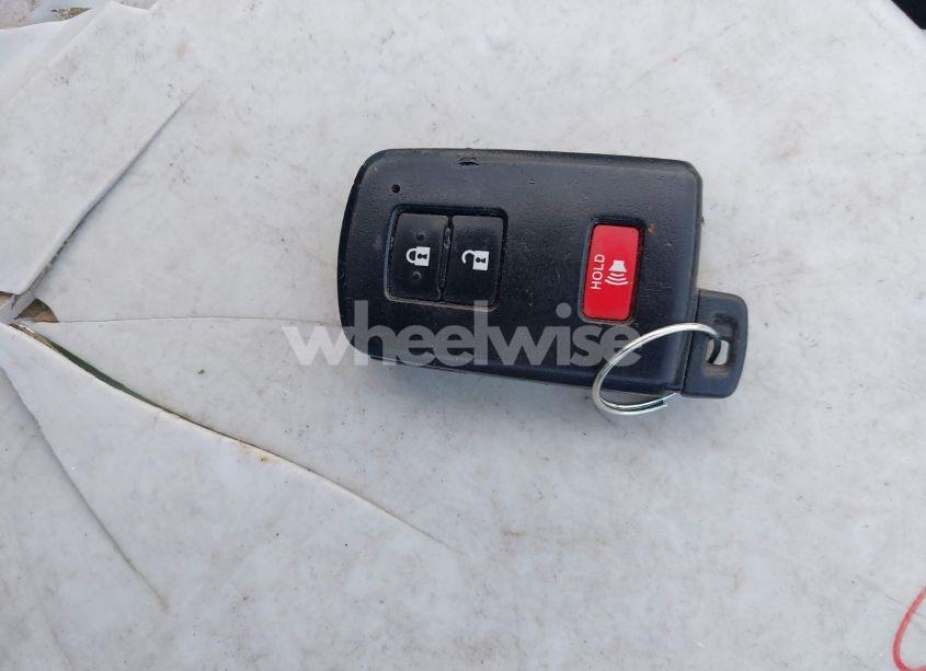 Photo 11 of 2017 Toyota Tacoma TRD SPORT (VIN 3TMCZ5ANXHM052920)