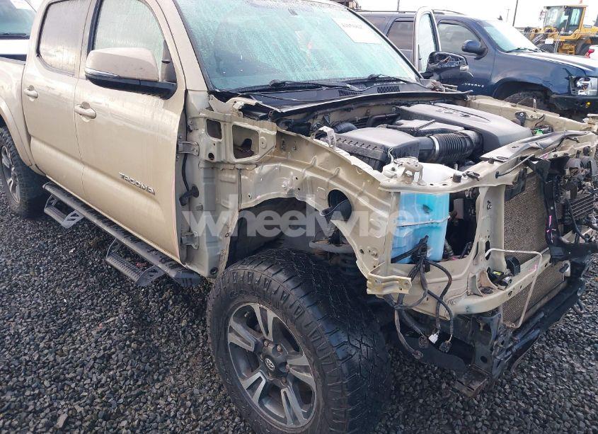 Photo 18 of 2017 Toyota Tacoma TRD SPORT (VIN 3TMCZ5ANXHM052920)