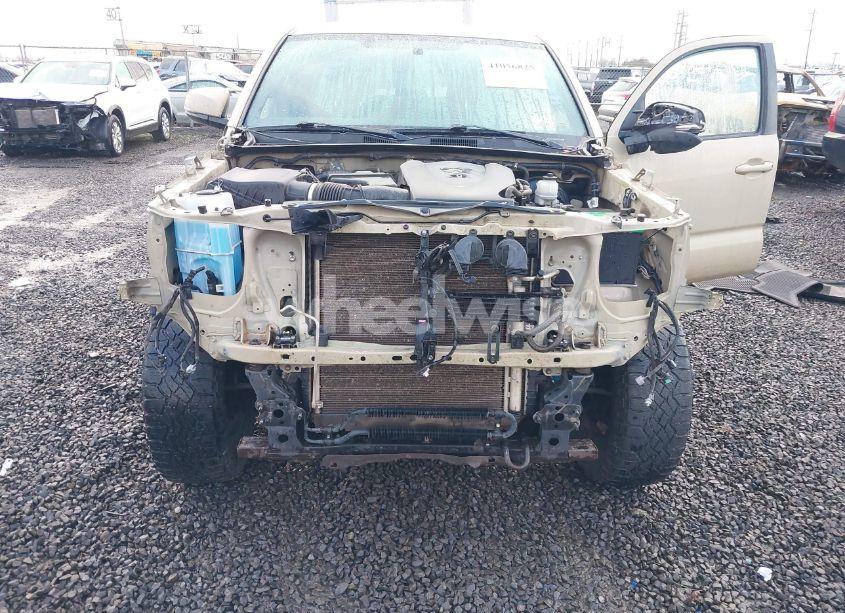 Photo 6 of 2017 Toyota Tacoma TRD SPORT (VIN 3TMCZ5ANXHM052920)