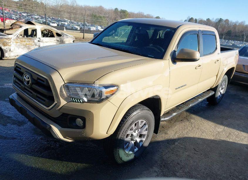 Photo 2 of 2017 Toyota Tacoma SR5 V6 (VIN 3TMCZ5ANXHM088347)