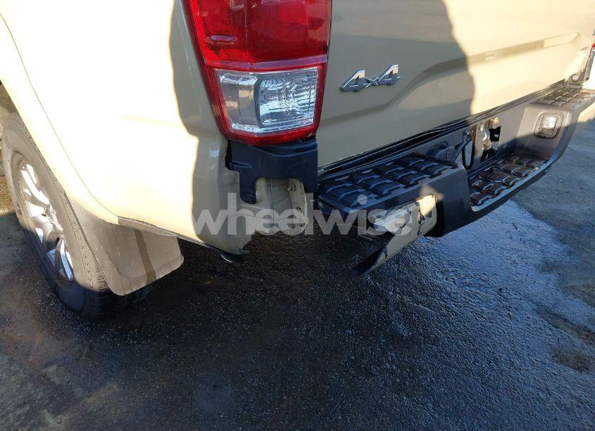 Photo 6 of 2017 Toyota Tacoma SR5 V6 (VIN 3TMCZ5ANXHM088347)