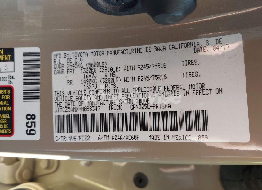 Photo 9 of 2017 Toyota Tacoma SR5 V6 (VIN 3TMCZ5ANXHM088347)