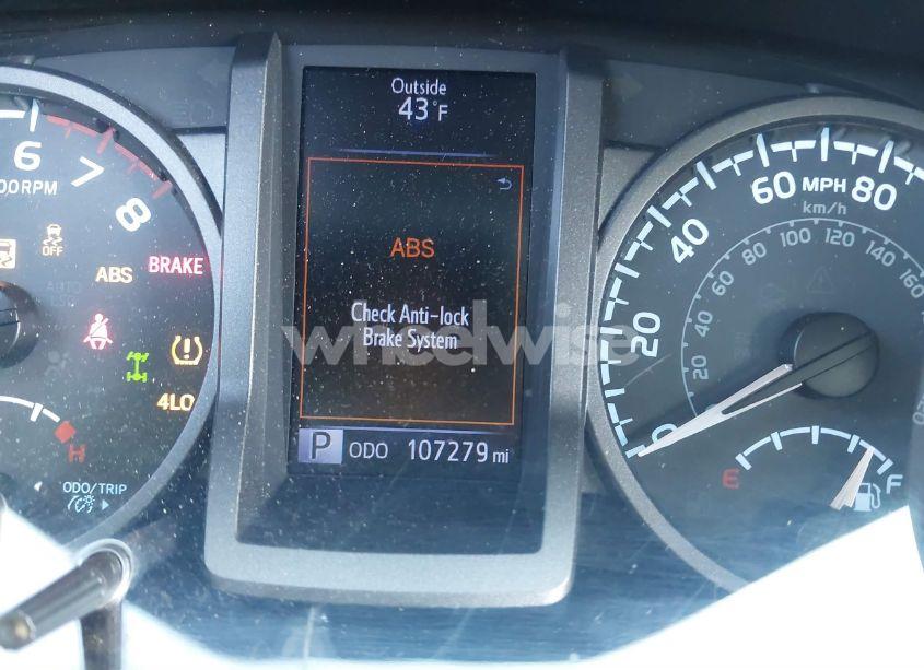 Photo 15 of 2017 Toyota Tacoma TRD OFF ROAD (VIN 3TMCZ5ANXHM094309)