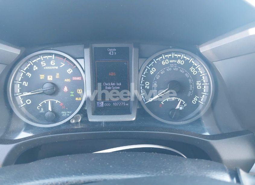 Photo 7 of 2017 Toyota Tacoma TRD OFF ROAD (VIN 3TMCZ5ANXHM094309)