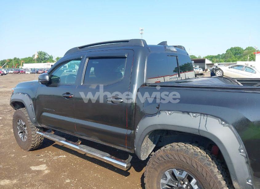 Photo 14 of 2017 Toyota Tacoma TRD OFF ROAD (VIN 3TMCZ5ANXHM099610)