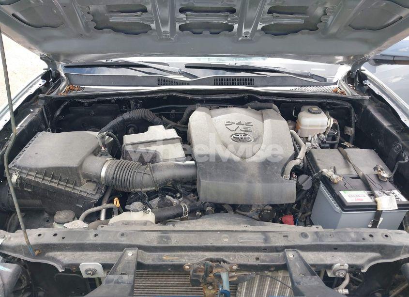 Photo 10 of 2018 Toyota Tacoma TRD OFF ROAD (VIN 3TMCZ5ANXJM138914)