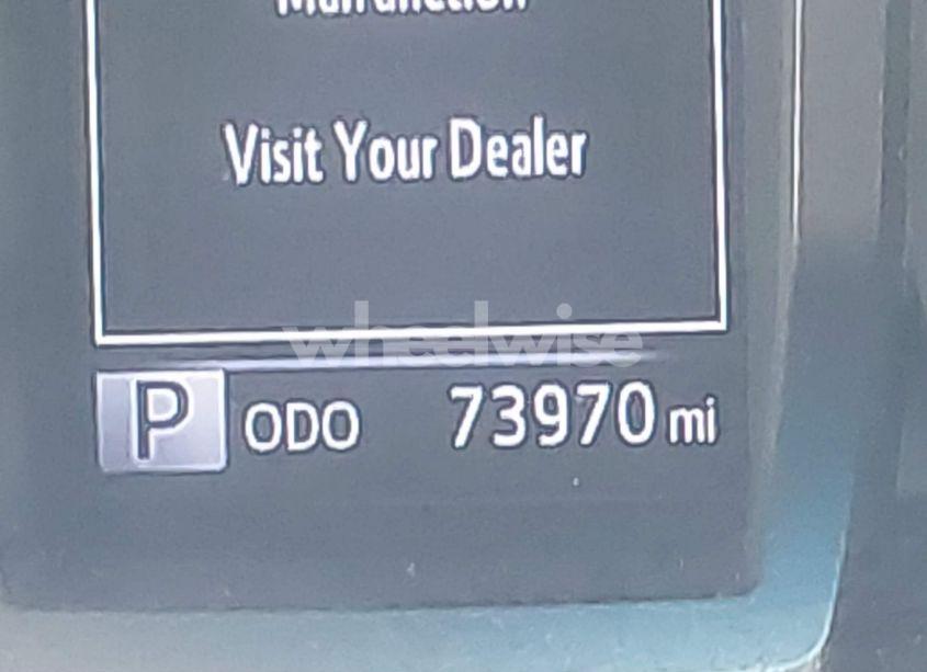 Photo 15 of 2018 Toyota Tacoma TRD OFF ROAD (VIN 3TMCZ5ANXJM138914)