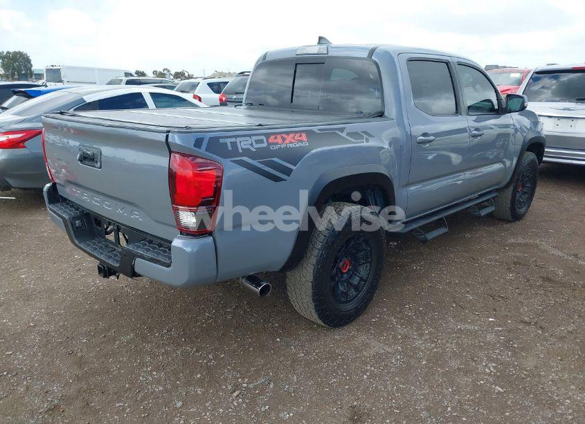 Photo 4 of 2018 Toyota Tacoma TRD OFF ROAD (VIN 3TMCZ5ANXJM138914)