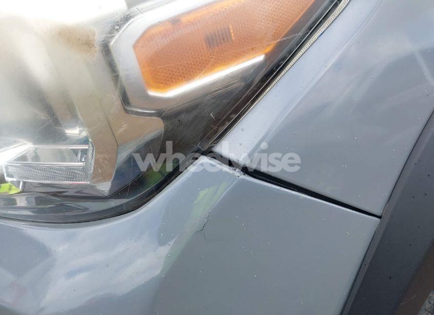 Photo 6 of 2018 Toyota Tacoma TRD OFF ROAD (VIN 3TMCZ5ANXJM138914)