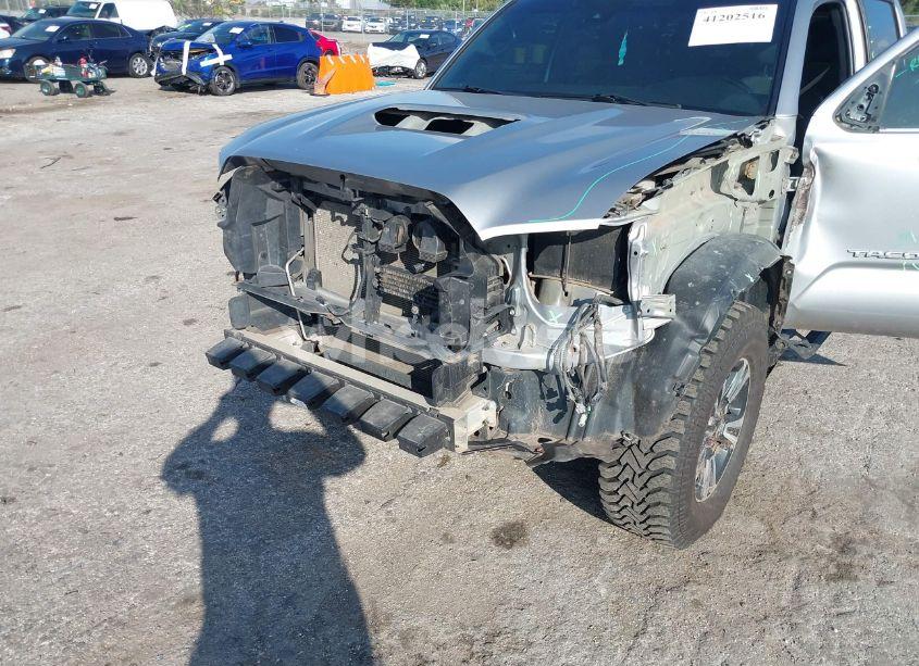 Photo 6 of 2018 Toyota Tacoma TRD SPORT (VIN 3TMCZ5ANXJM147564)