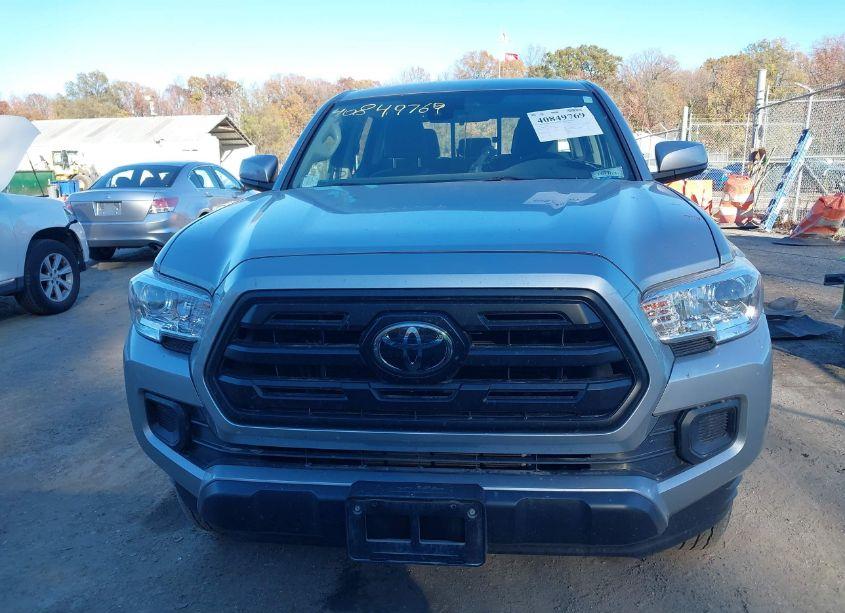 Photo 12 of 2018 Toyota Tacoma SR V6 (VIN 3TMCZ5ANXJM160413)
