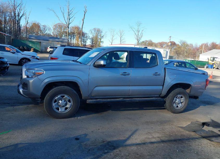 Photo 14 of 2018 Toyota Tacoma SR V6 (VIN 3TMCZ5ANXJM160413)