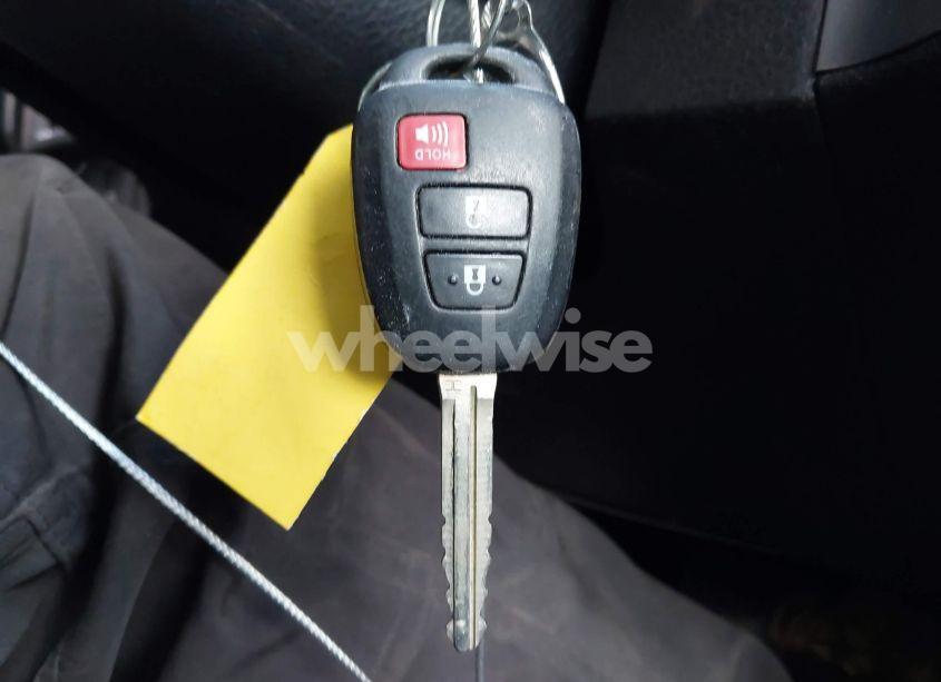 Photo 11 of 2018 Toyota Tacoma SR5 V6 (VIN 3TMCZ5ANXJM168009)