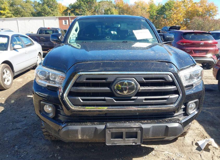 Photo 12 of 2018 Toyota Tacoma SR5 V6 (VIN 3TMCZ5ANXJM184128)