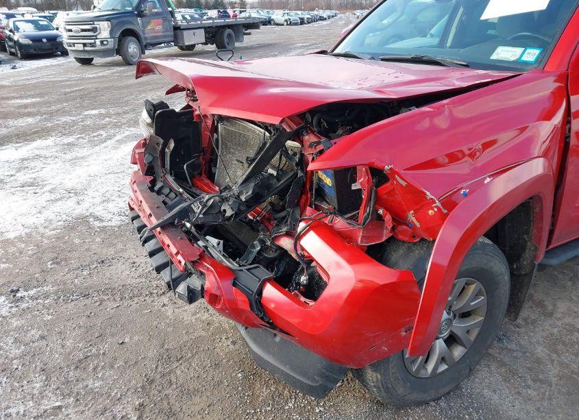 Photo 6 of 2019 Toyota Tacoma SR5 V6 (VIN 3TMCZ5ANXKM203374)