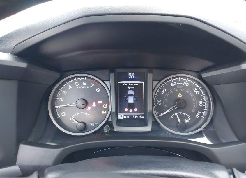Photo 7 of 2019 Toyota Tacoma 4WD TRD OFF ROAD (VIN 3TMCZ5ANXKM245785)