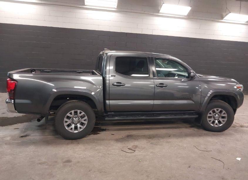 Photo 13 of 2019 Toyota Tacoma SR5 V6 (VIN 3TMCZ5ANXKM264546)