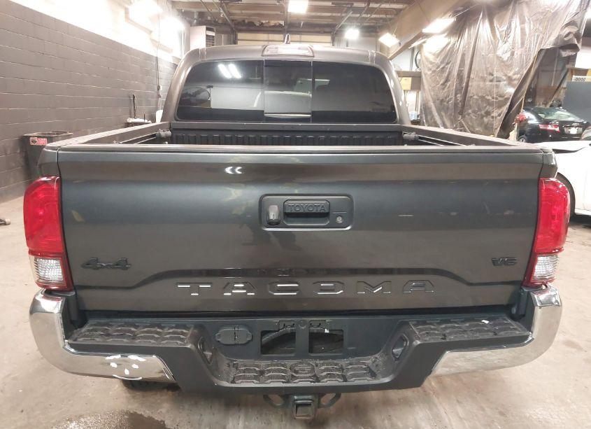 Photo 16 of 2019 Toyota Tacoma SR5 V6 (VIN 3TMCZ5ANXKM264546)