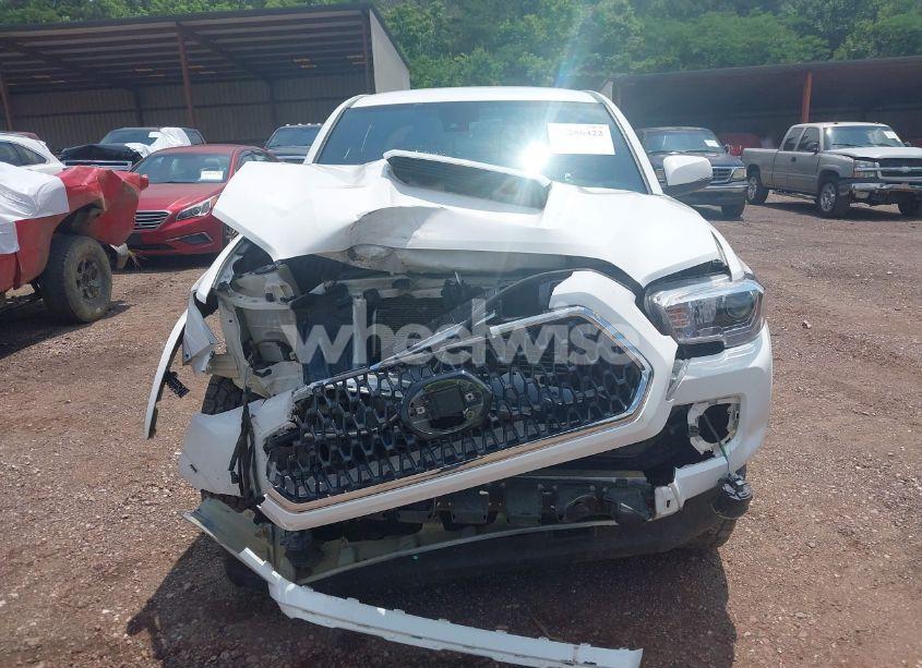 Photo 12 of 2019 Toyota Tacoma TRD SPORT (VIN 3TMCZ5ANXKM272694)