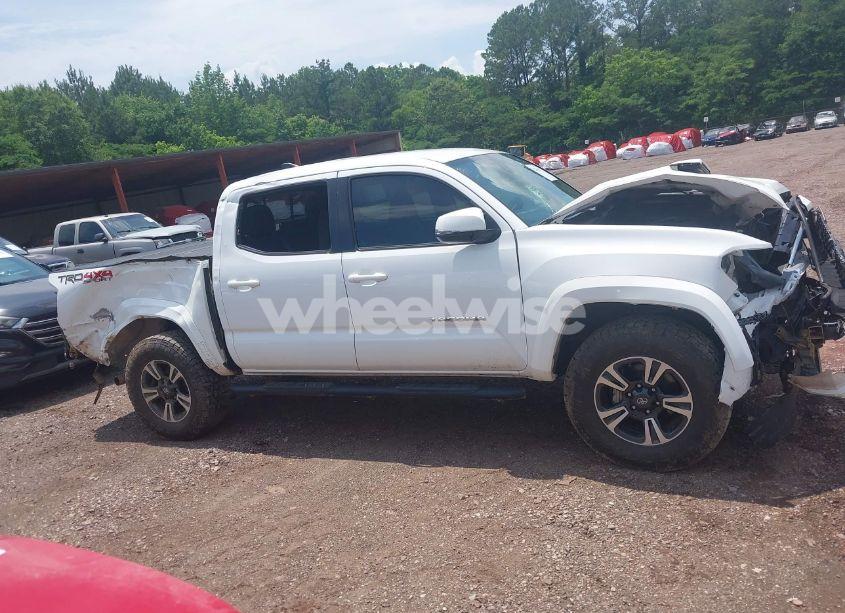 Photo 13 of 2019 Toyota Tacoma TRD SPORT (VIN 3TMCZ5ANXKM272694)