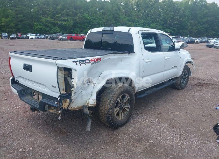 Photo 4 of 2019 Toyota Tacoma TRD SPORT (VIN 3TMCZ5ANXKM272694)